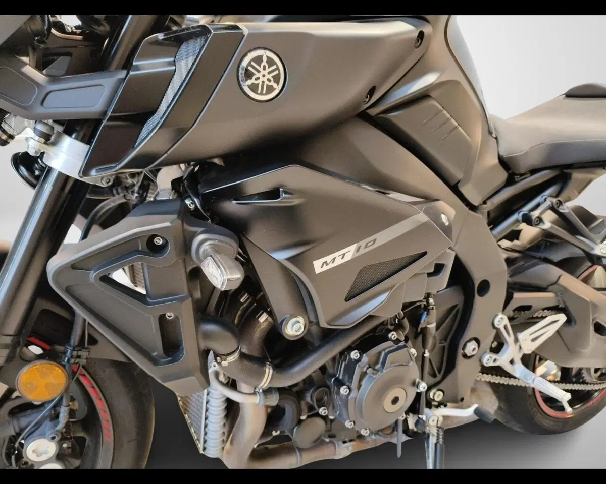 Yamaha MT-10 (2017 - 20) (14)