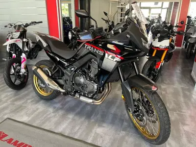 Honda Transalp XL750 (2025) usata