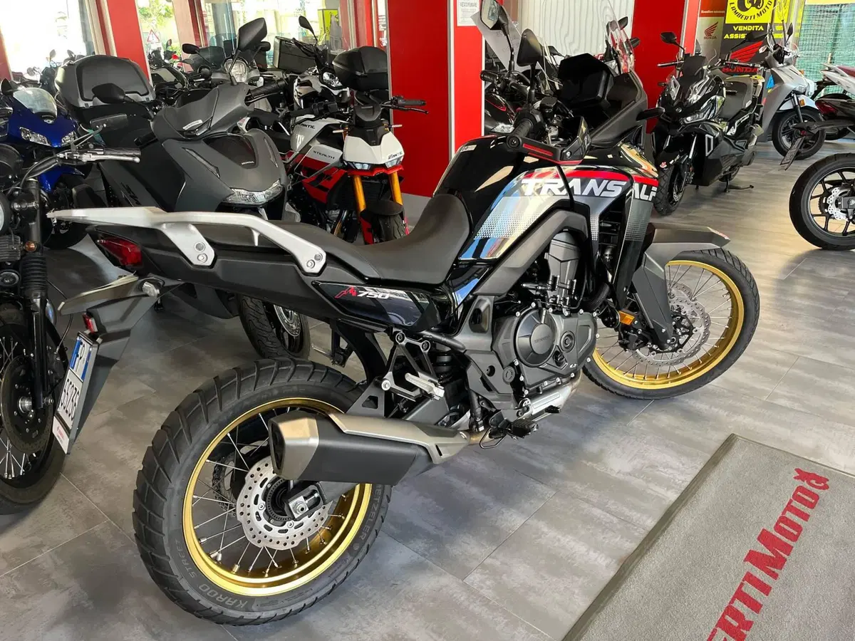 Honda Transalp XL750 (2025) (2)
