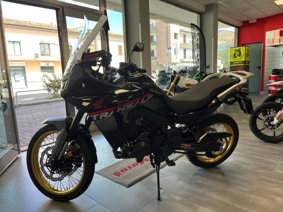 Honda Transalp XL750 (2025) (3)
