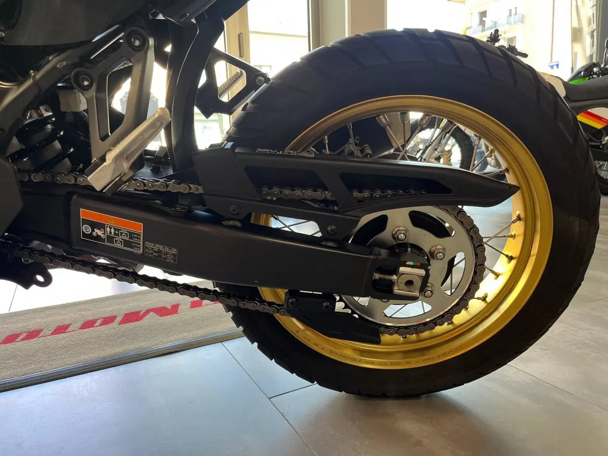 Honda Transalp XL750 (2025) (6)