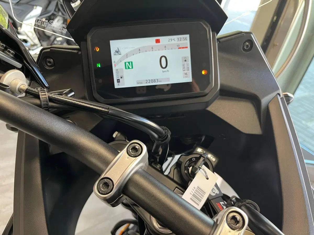 Honda Transalp XL750 (2025) (10)