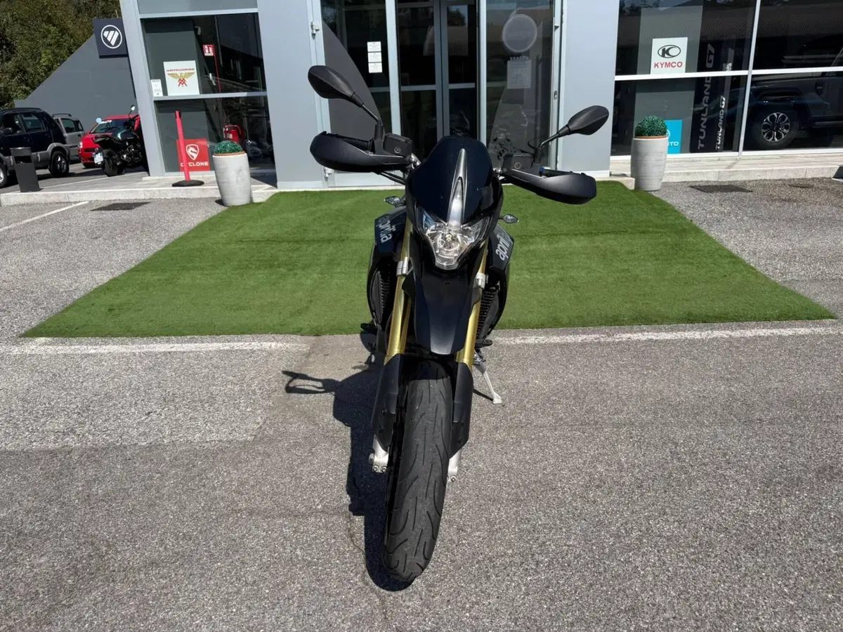 Aprilia Dorsoduro 750 (2009 - 14) (8)