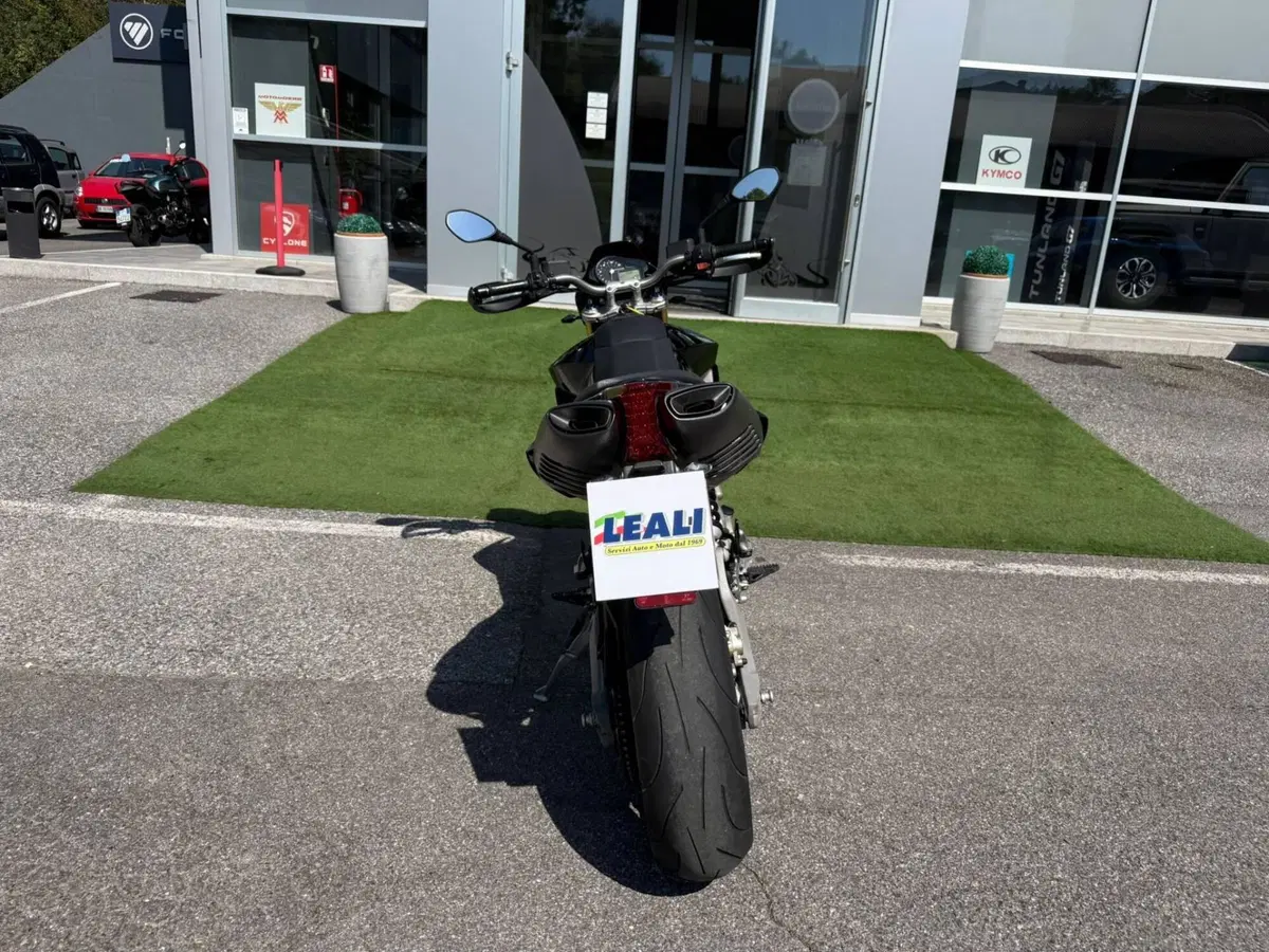 Aprilia Dorsoduro 750 (2009 - 14) (12)
