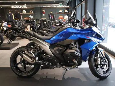 Bmw R 1300 RS (2026) nuova