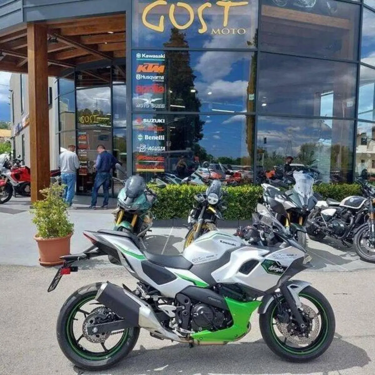 Kawasaki Ninja 7 Hybrid (2024 - 26) (4)