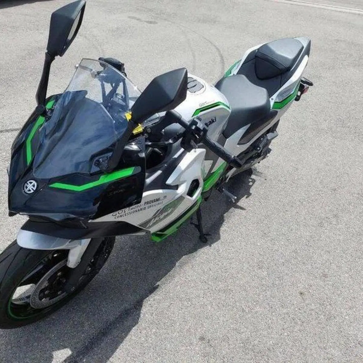 Kawasaki Ninja 7 Hybrid (2024 - 26) (14)