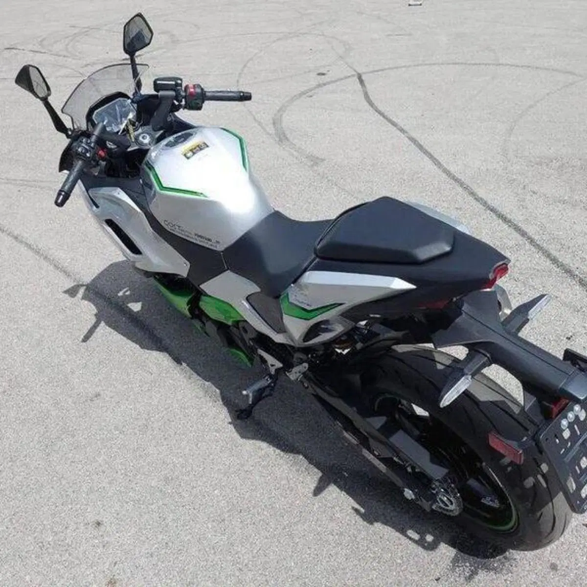 Kawasaki Ninja 7 Hybrid (2024 - 26) (16)