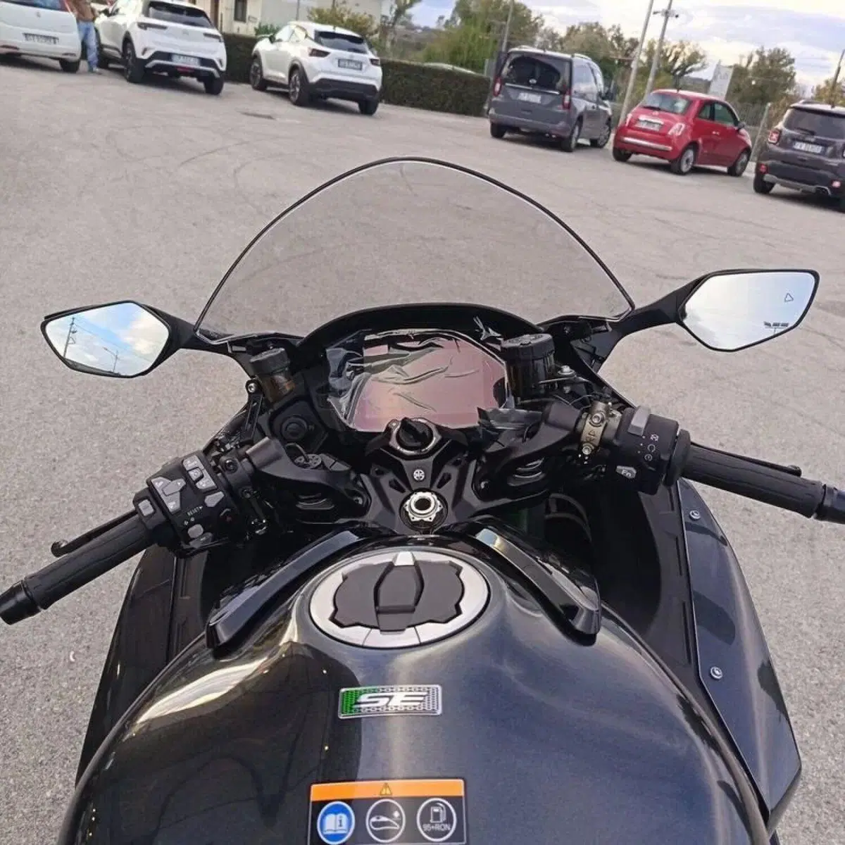Kawasaki Ninja H2 SX SE (2023 - 26) (9)