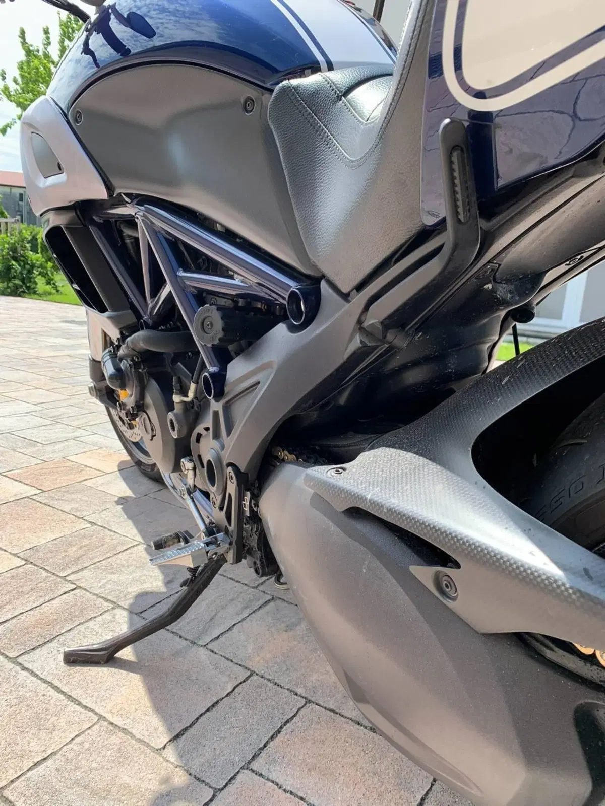 Ducati Diavel 1200 Carbon (2010 - 13) (8)