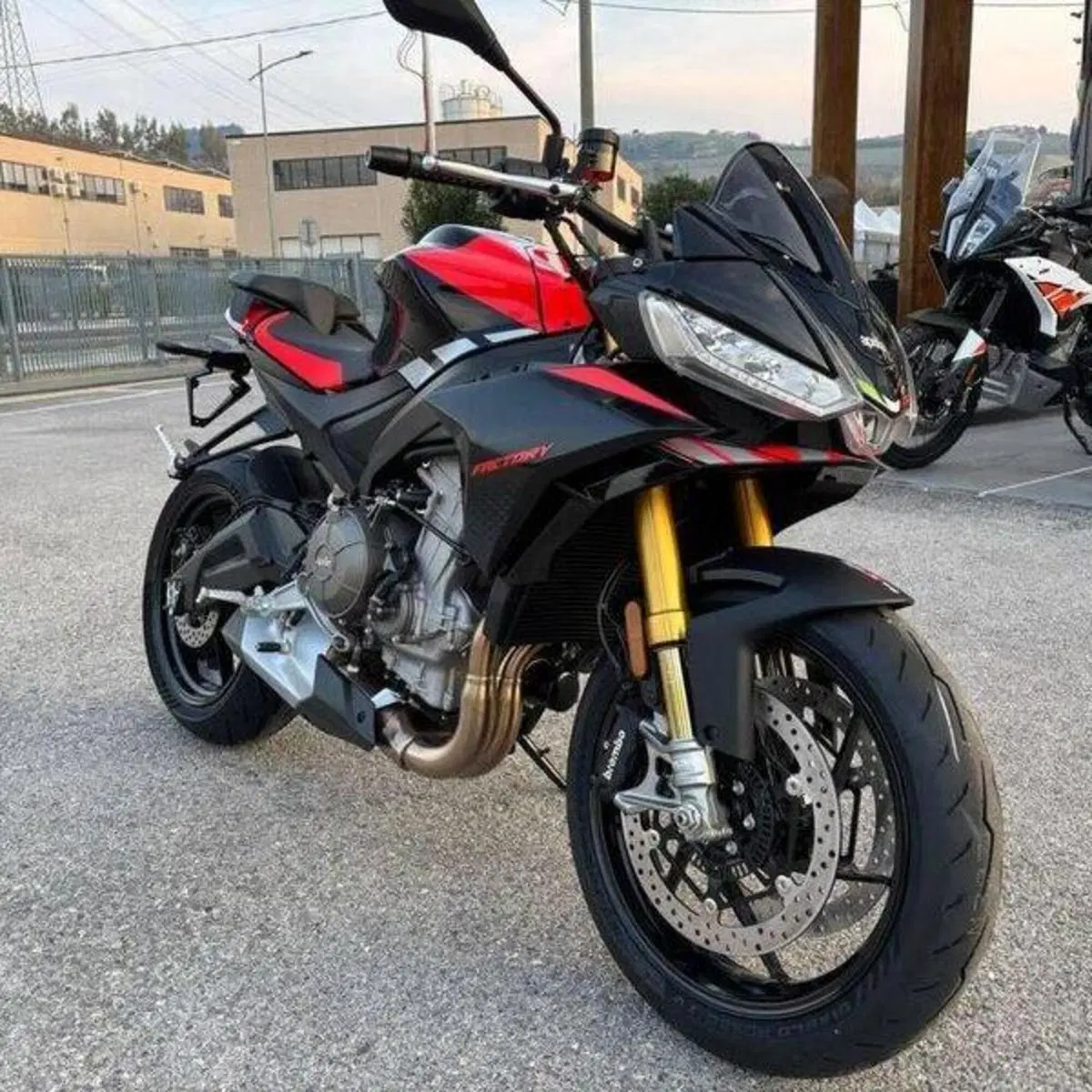 Aprilia Tuono 660 Factory (2025 - 26) (6)
