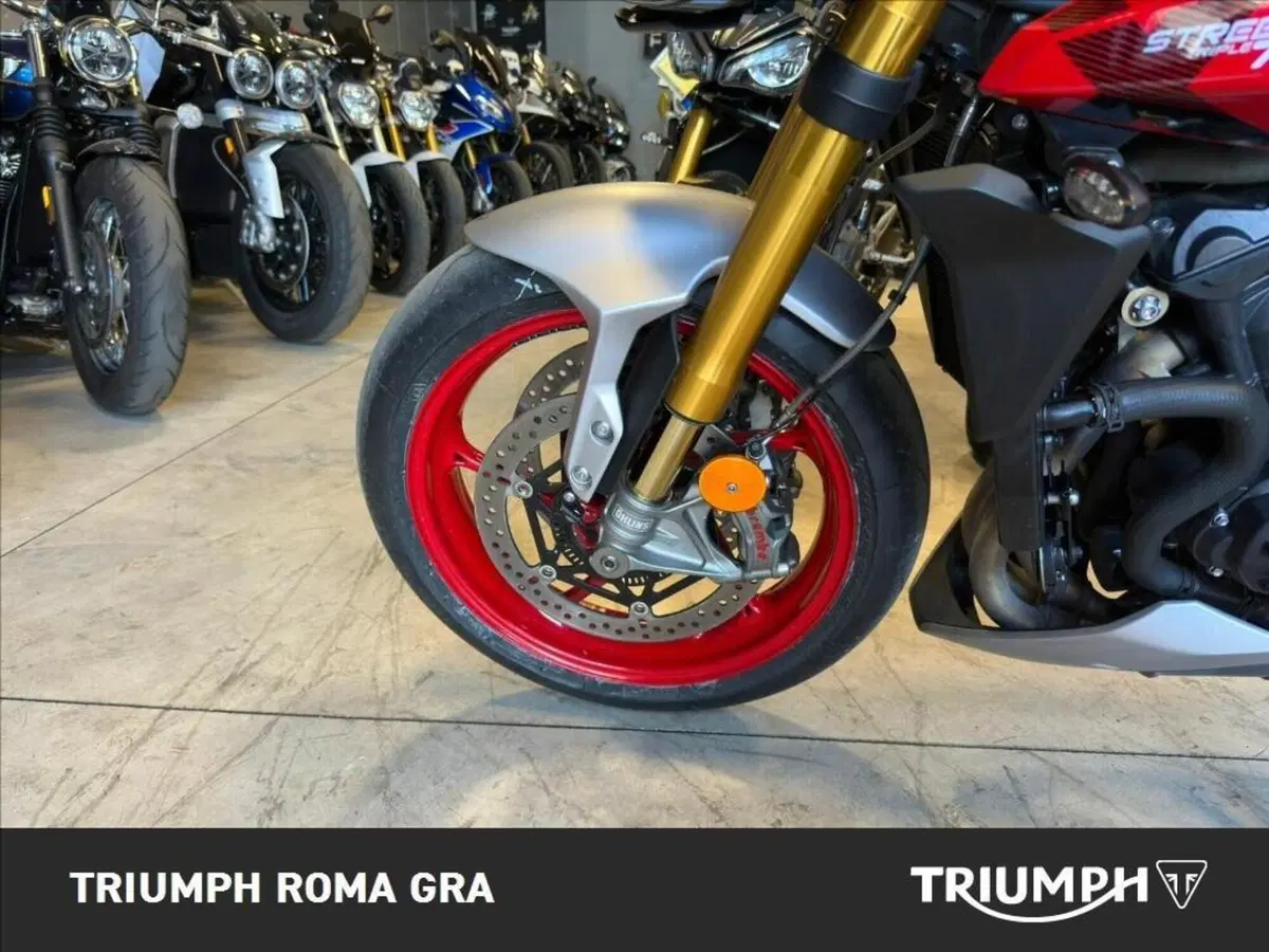 Triumph Street Triple 765 RX (2026) (8)