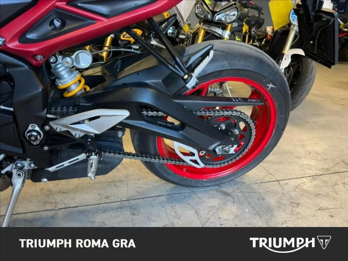 Triumph Street Triple 765 RX (2026) (10)