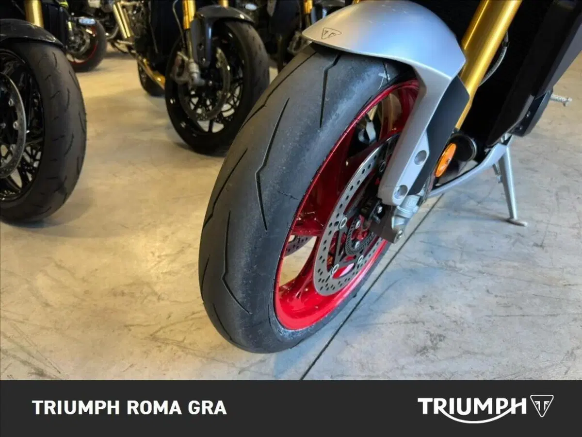 Triumph Street Triple 765 RX (2026) (18)