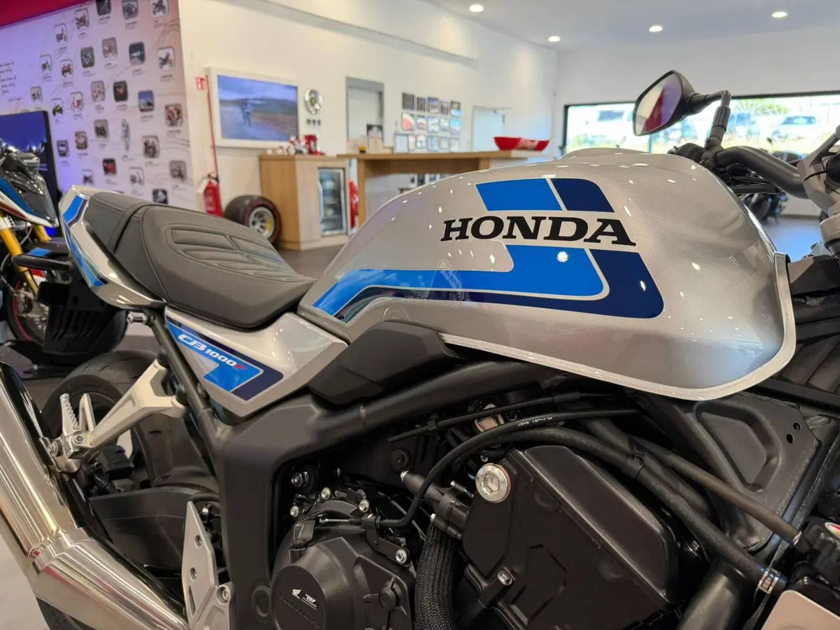 Honda CB 1000 F (2026) (5)