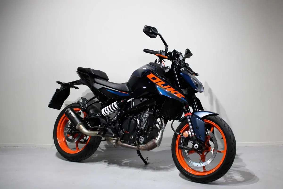 KTM 125 Duke (2024 - 25) (2)