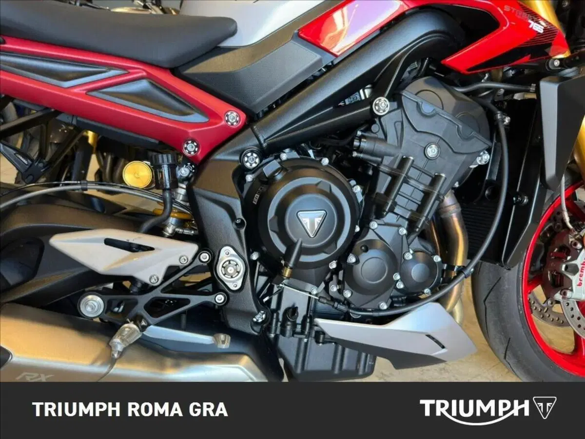 Triumph Street Triple 765 RX (2026) (6)