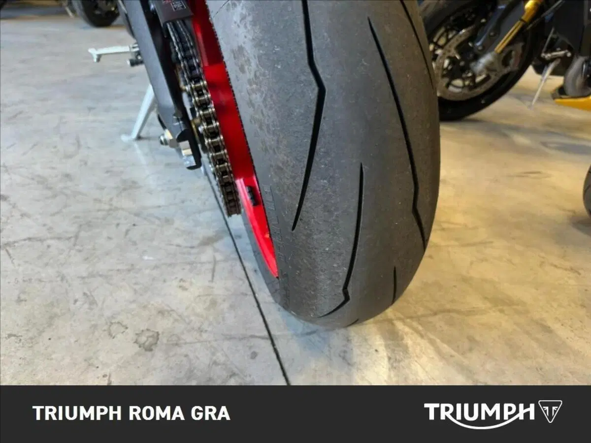 Triumph Street Triple 765 RX (2026) (20)