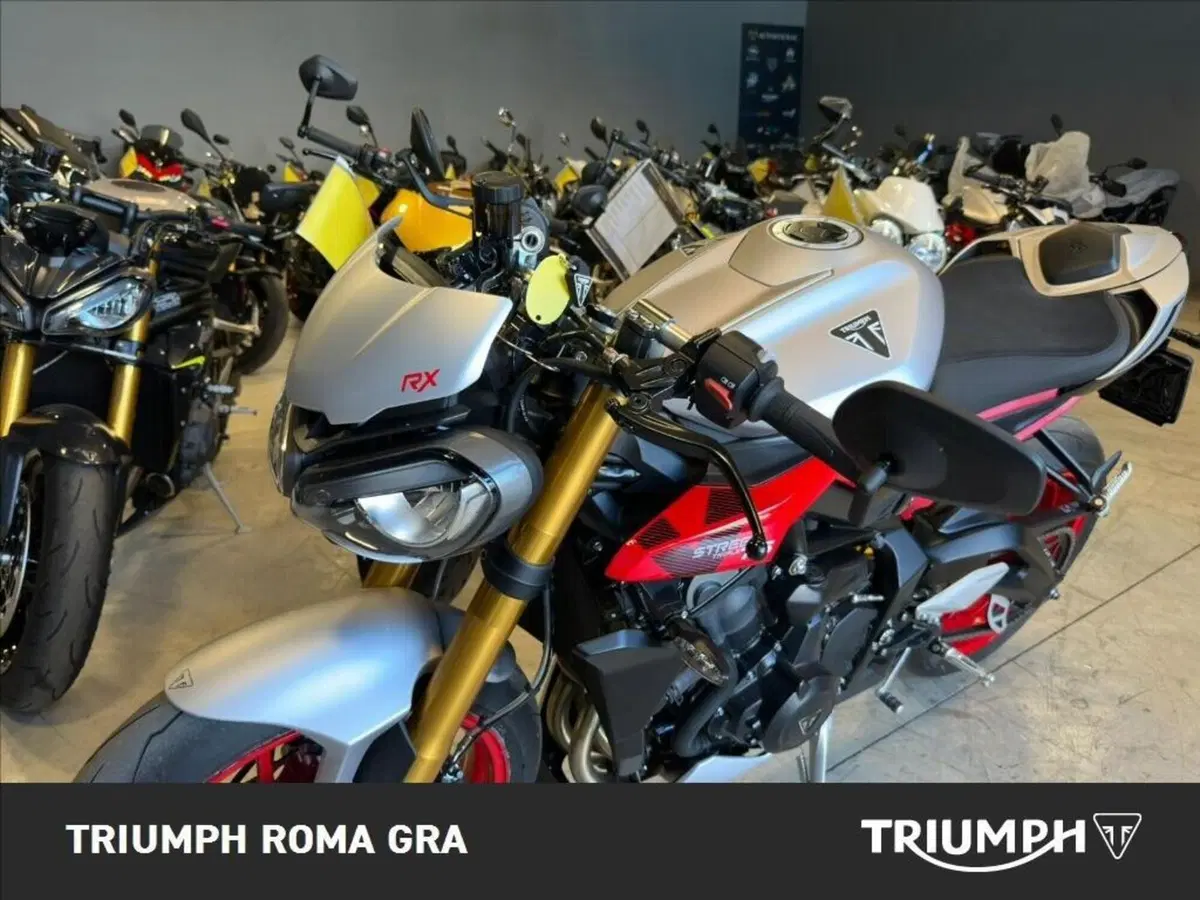 Triumph Street Triple 765 RX (2026) (12)
