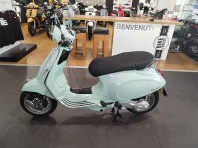 Vespa Primavera 50 (2026) usata