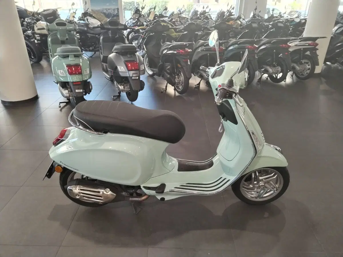 Vespa Primavera 50 (2026) (4)