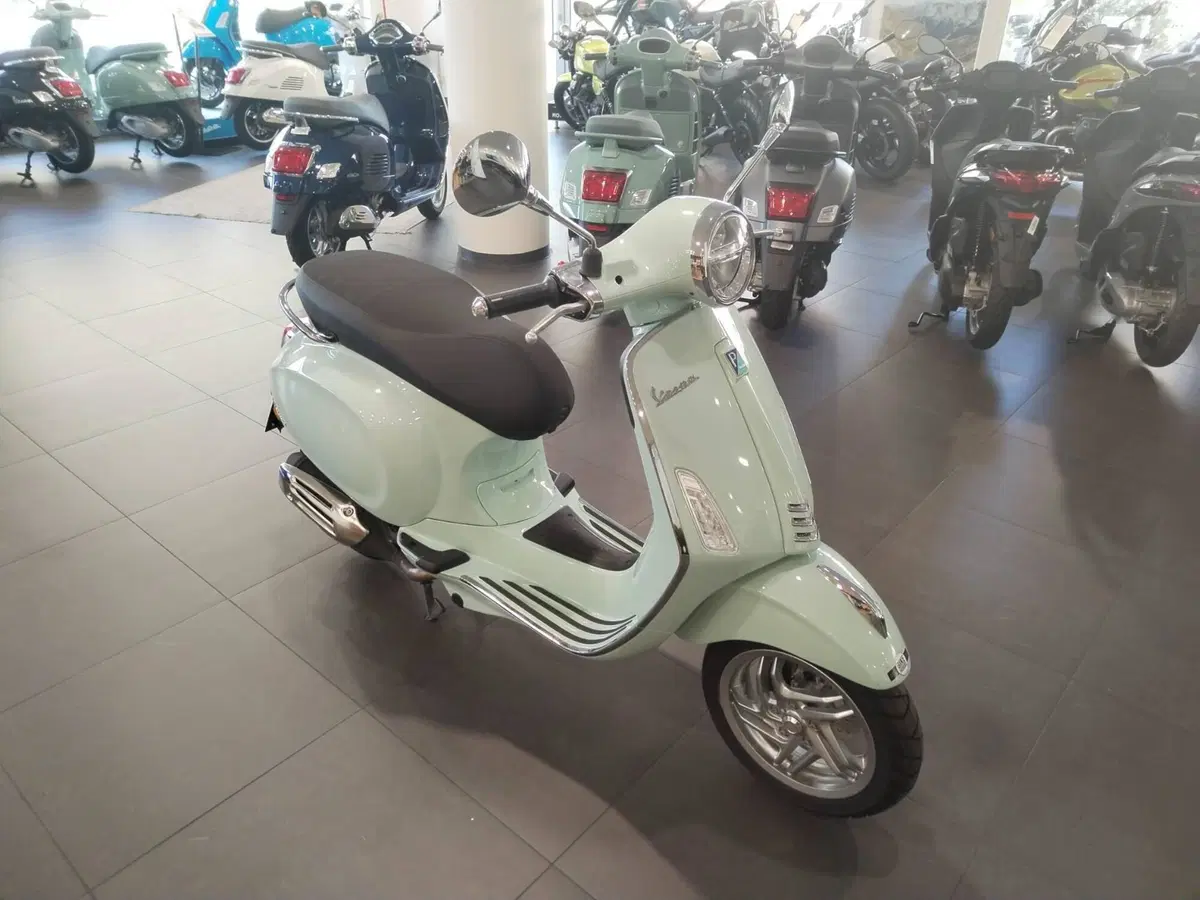 Vespa Primavera 50 (2026) (5)