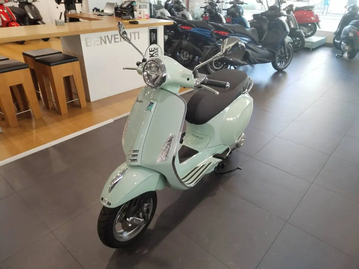Vespa Primavera 50 (2026) (6)