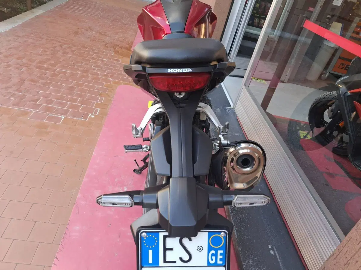 Honda CB 300 R (2020 - 21) (3)
