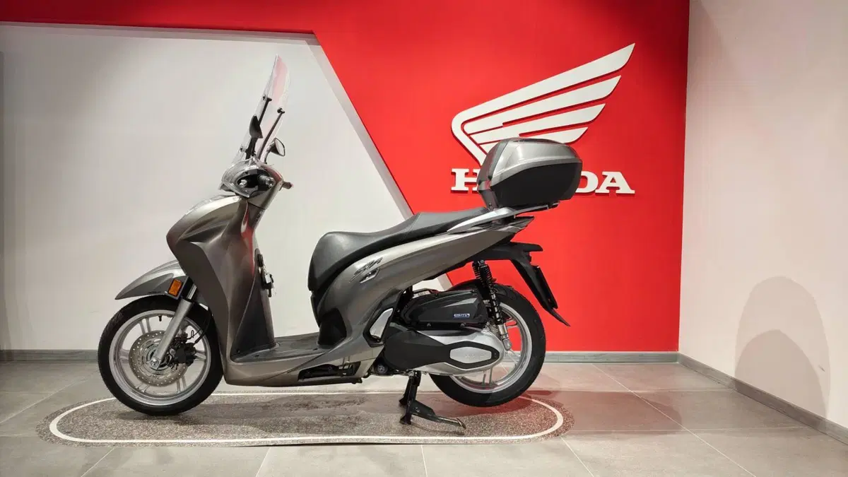 Honda SH 350 (2021 - 24) (3)