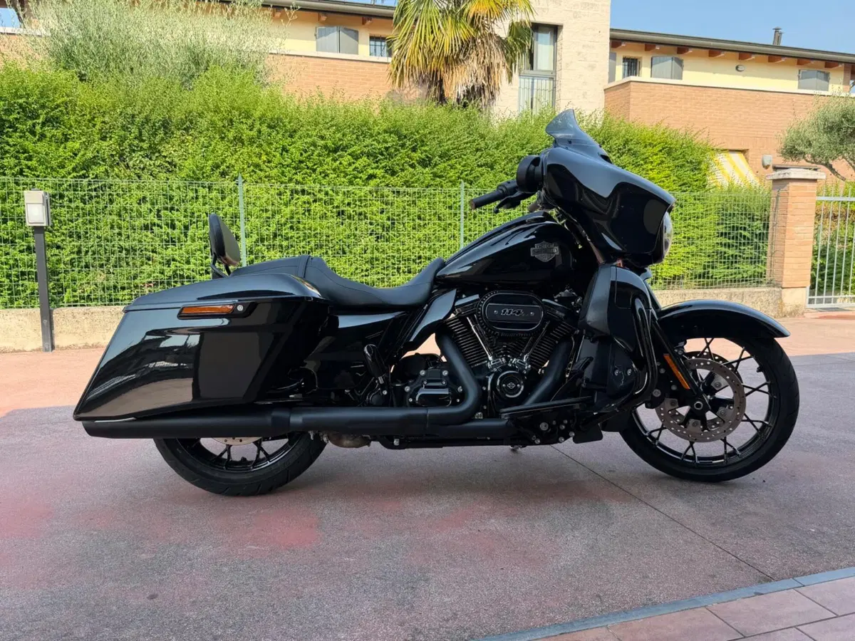 Harley-Davidson Road Glide Special (2021 - 23)
