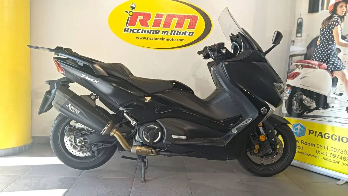 Yamaha T-Max 530 DX (2017 - 19) (2)