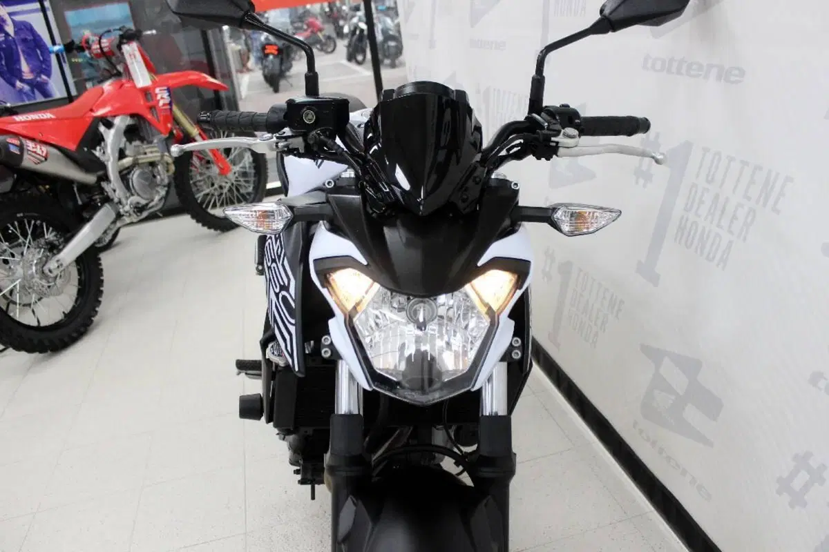 Kawasaki Z 650 (2017 - 19) (4)
