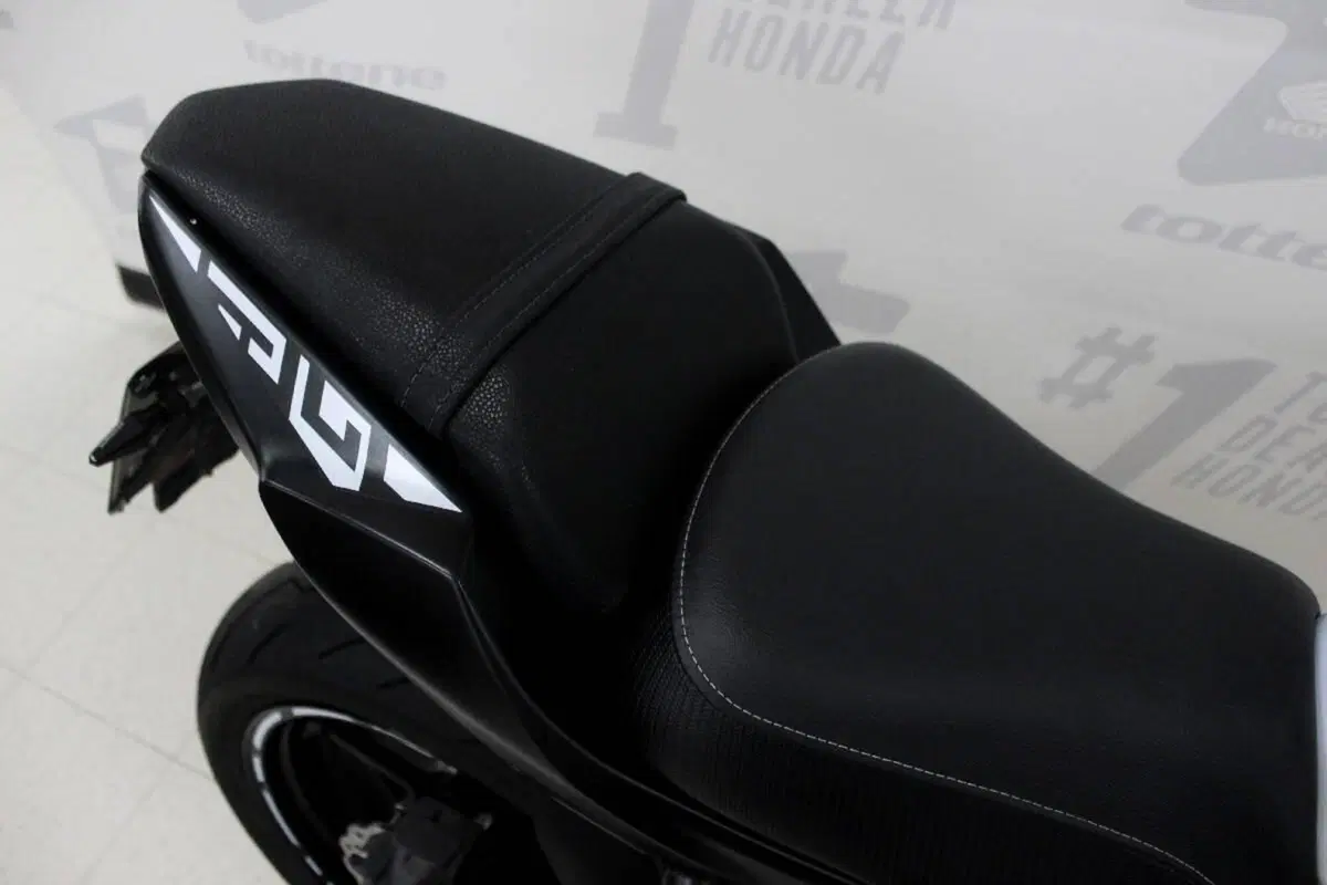 Kawasaki Z 650 (2017 - 19) (5)