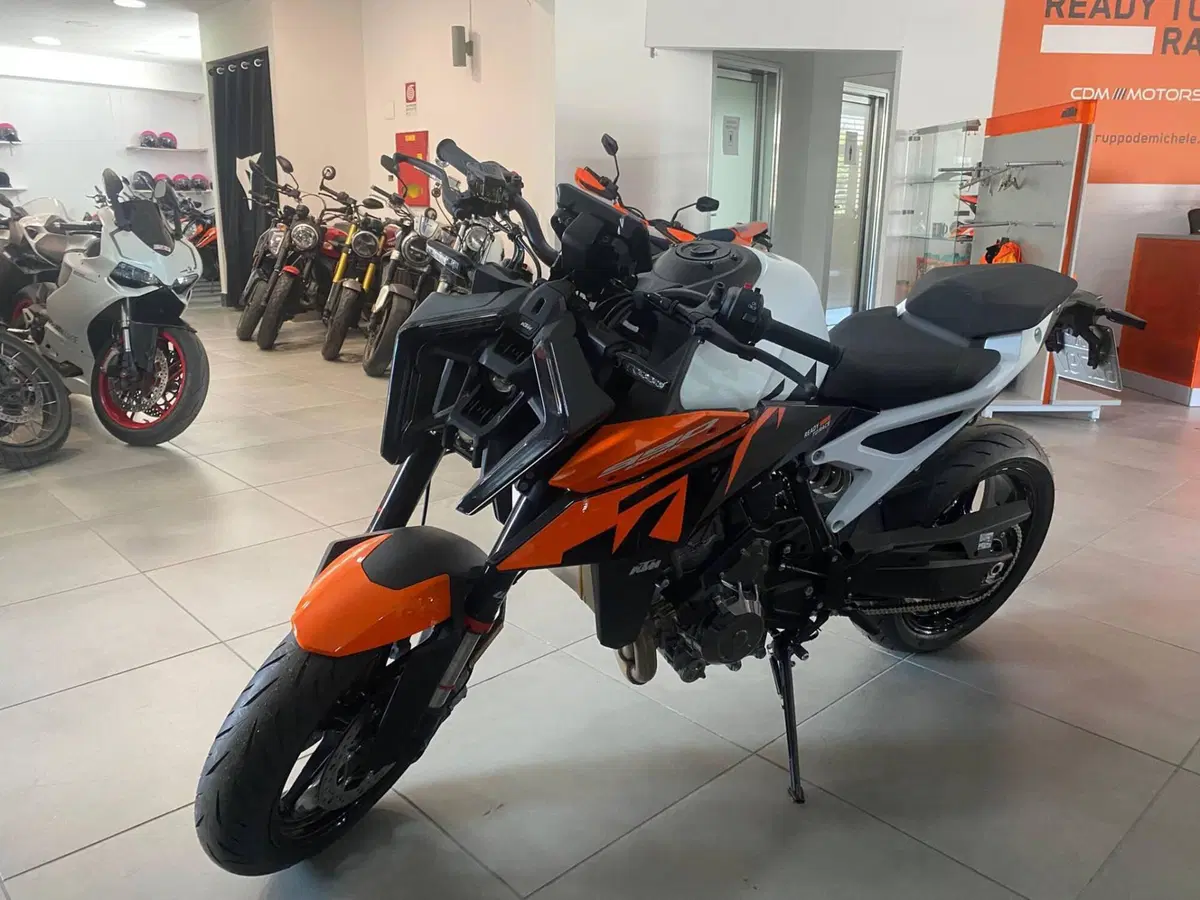 KTM 990 Duke (2024 - 26) (2)