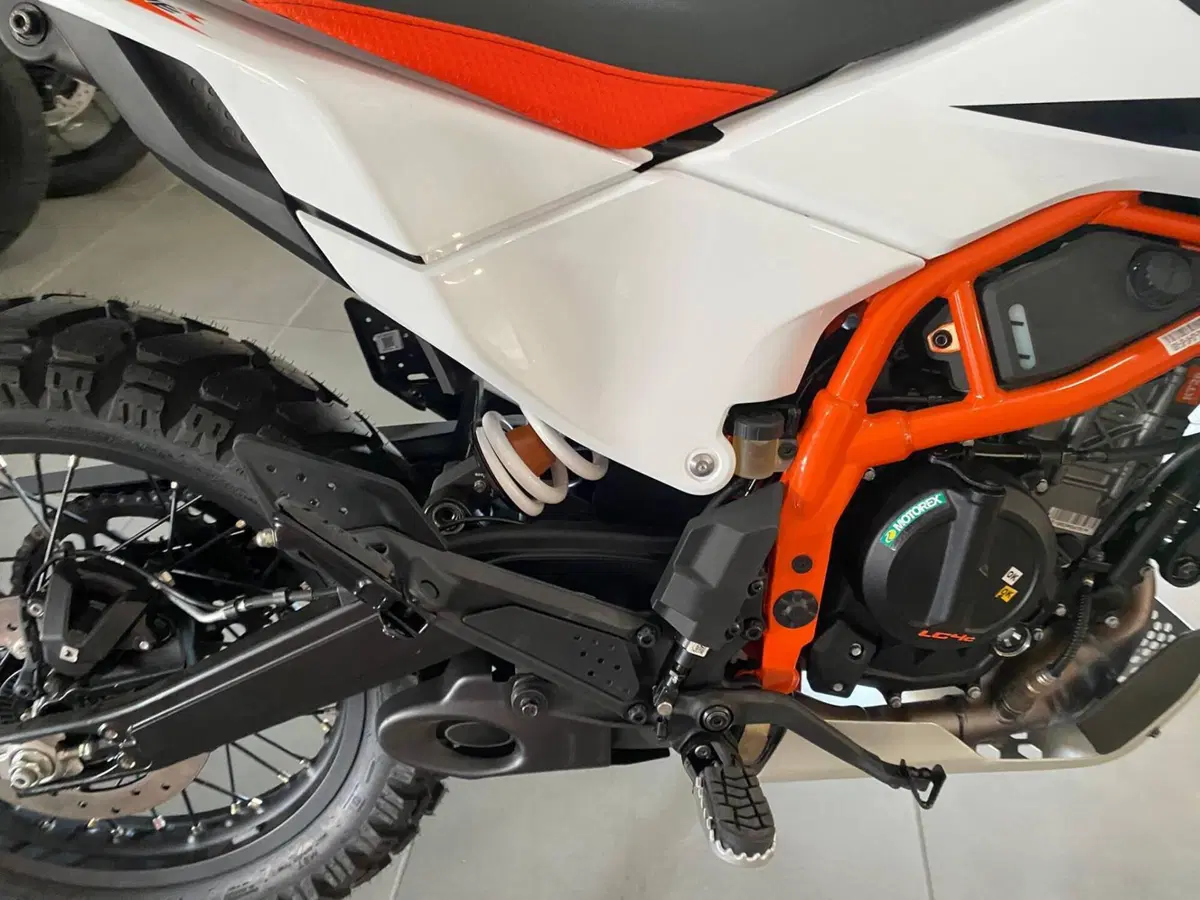 KTM 390 Adventure R (2025 - 26) (4)
