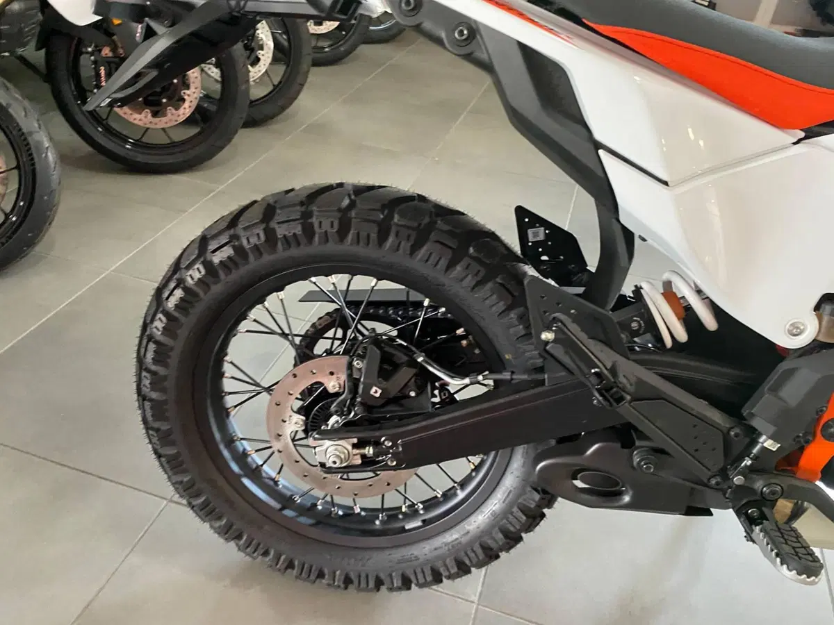 KTM 390 Adventure R (2025 - 26) (6)