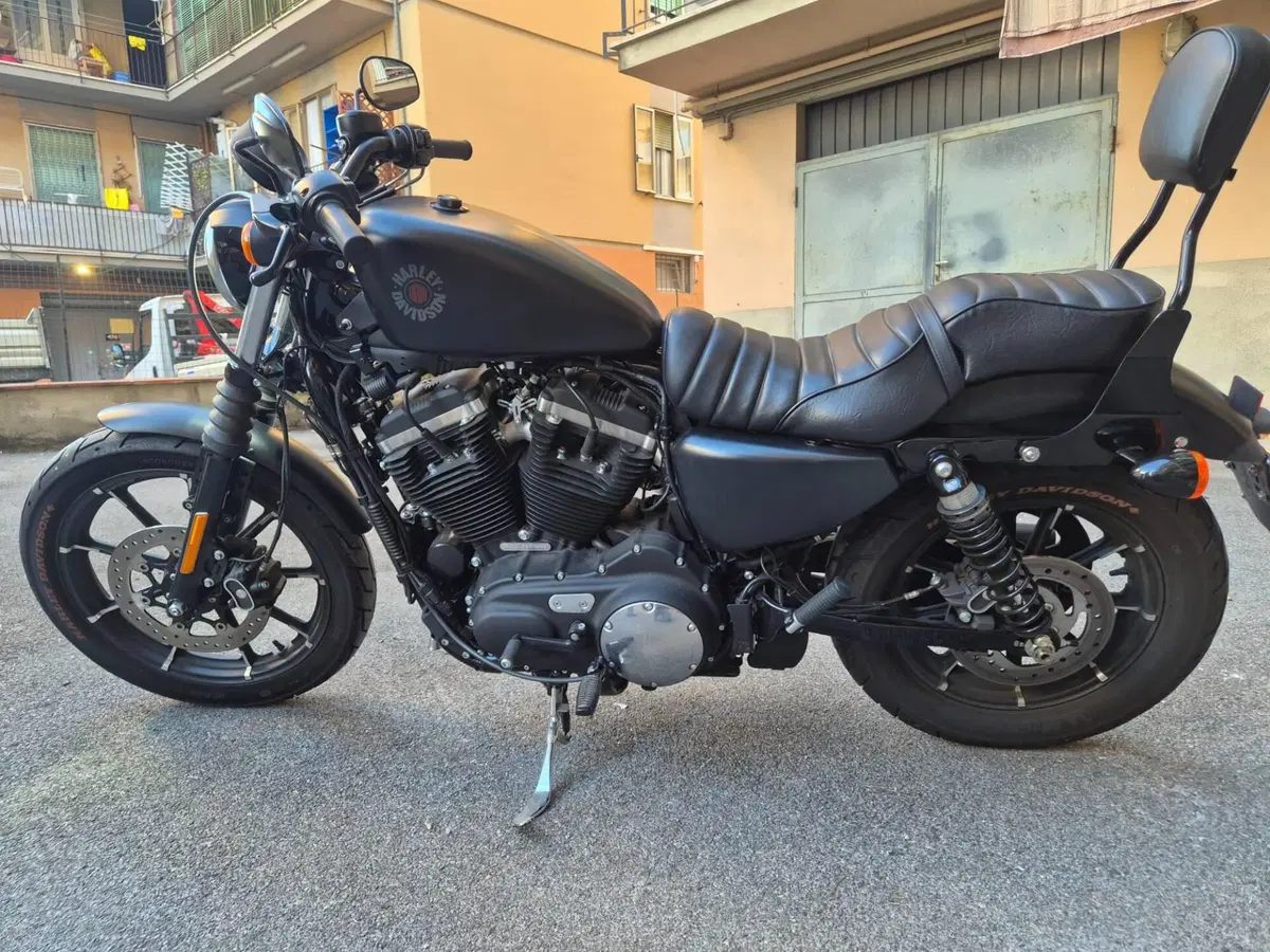 Harley-Davidson 883 Iron (2017 - 20) - XL 883N