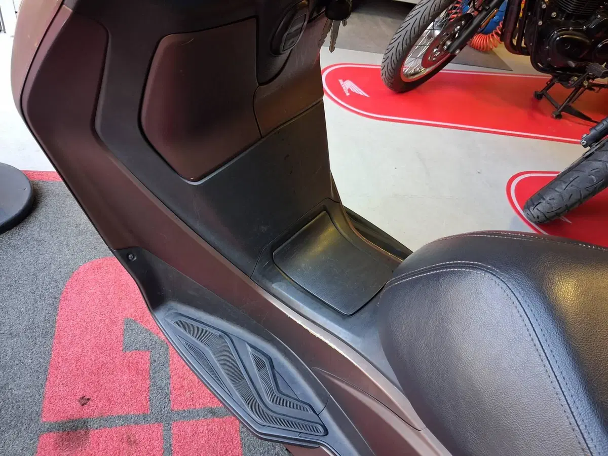 Sym HD 300 (2021 - 25) (5)