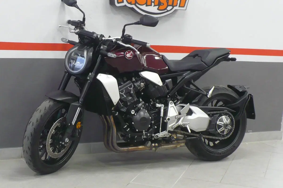 Honda CB 1000 R (2021 - 25) (2)