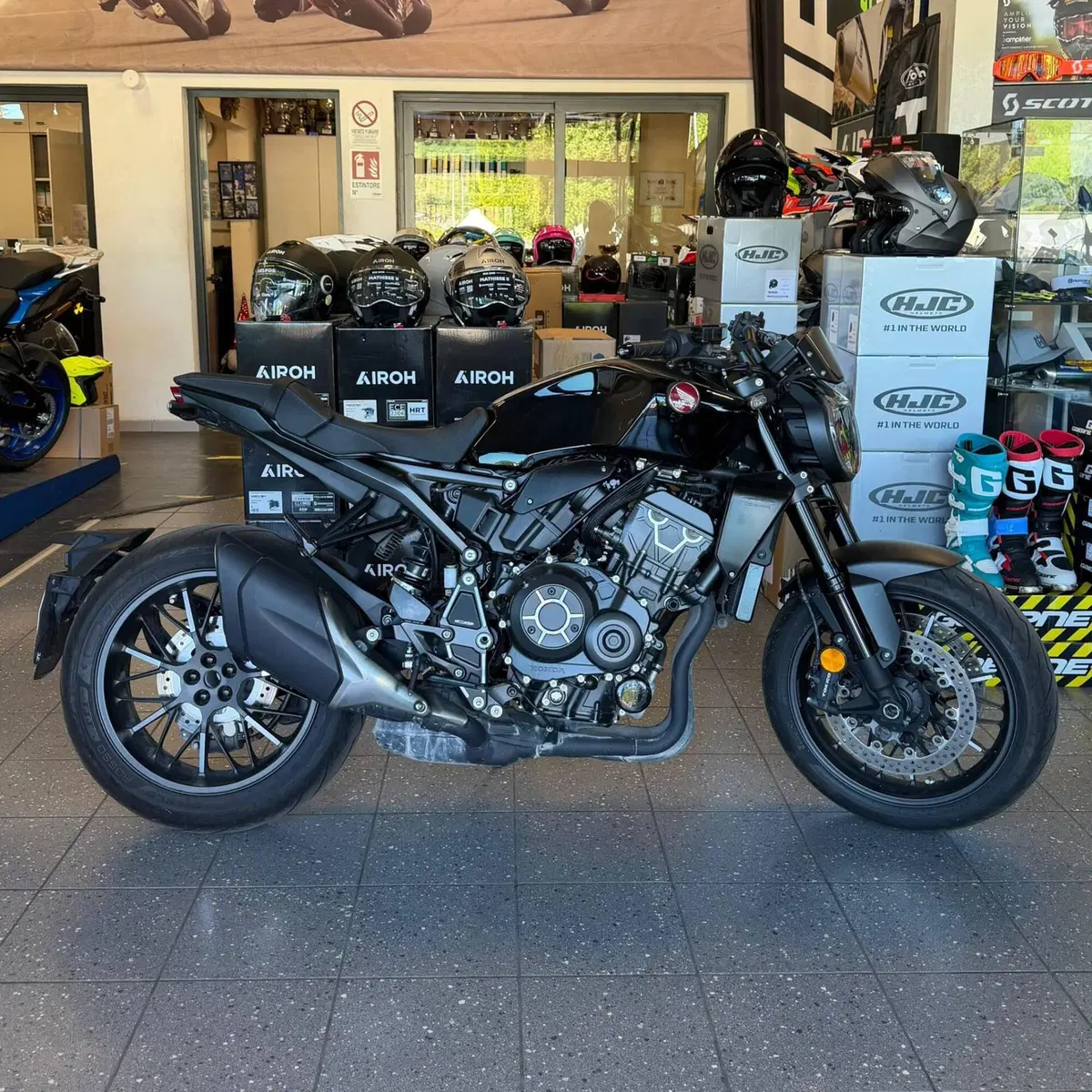 Honda CB 1000 R (2021 - 25)