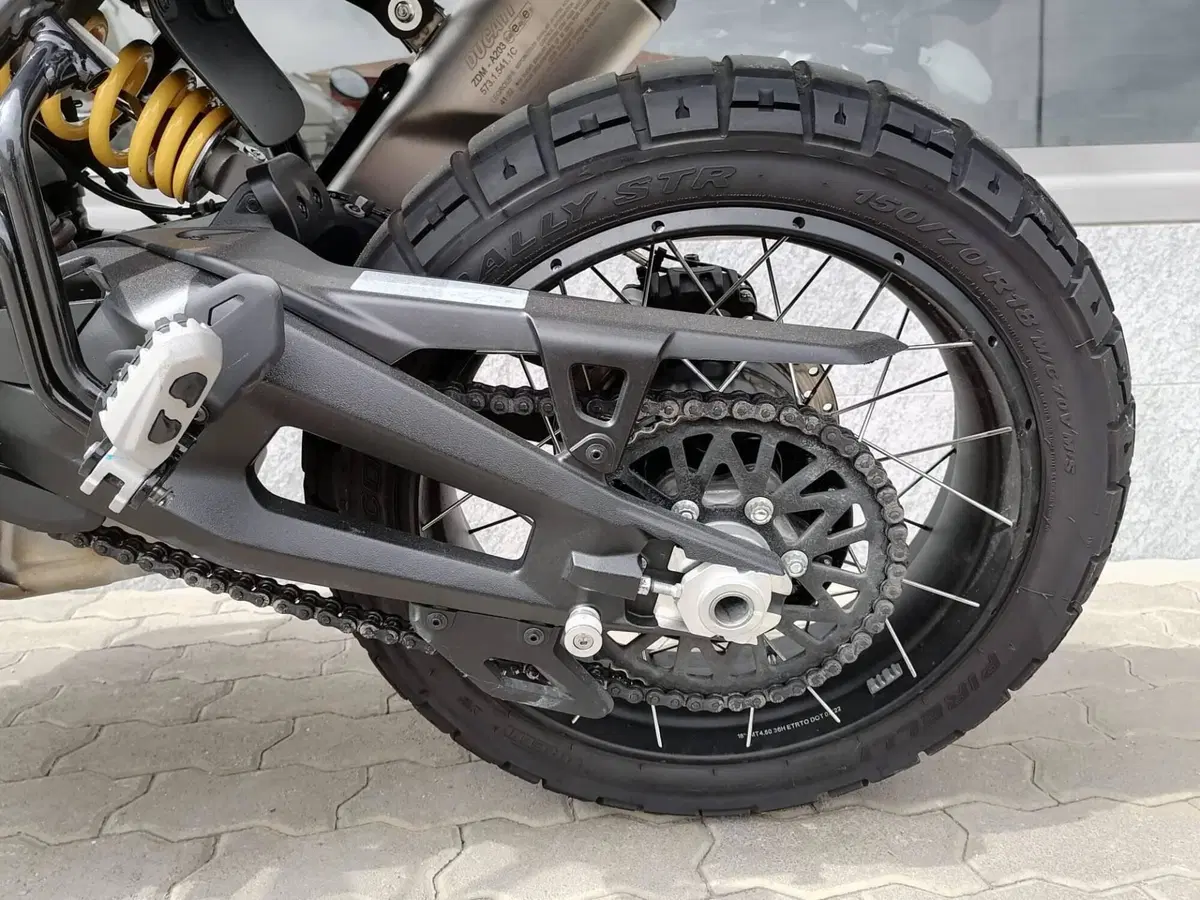 Ducati DesertX (2022 - 25) (8)