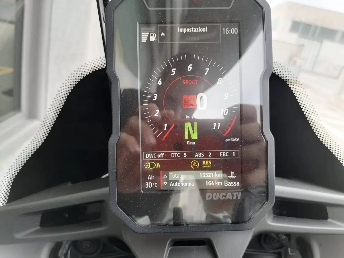 Ducati DesertX (2022 - 25) (9)