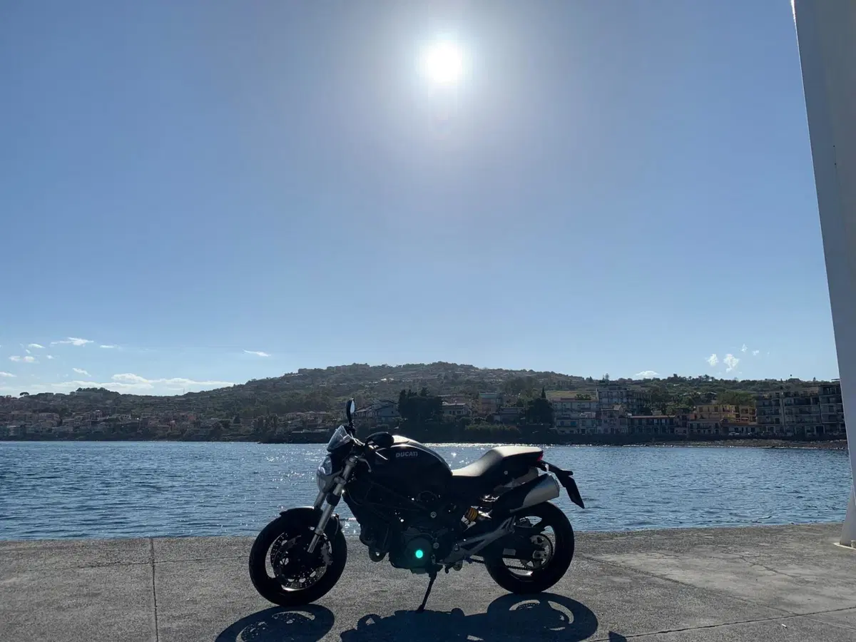 Ducati Monster 696 (2008 - 13) (4)