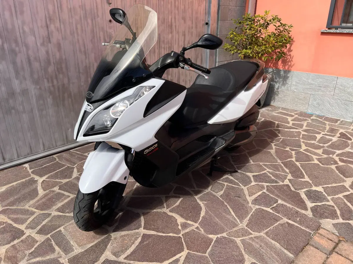 Kymco Downtown 300i (2009 - 17) (8)