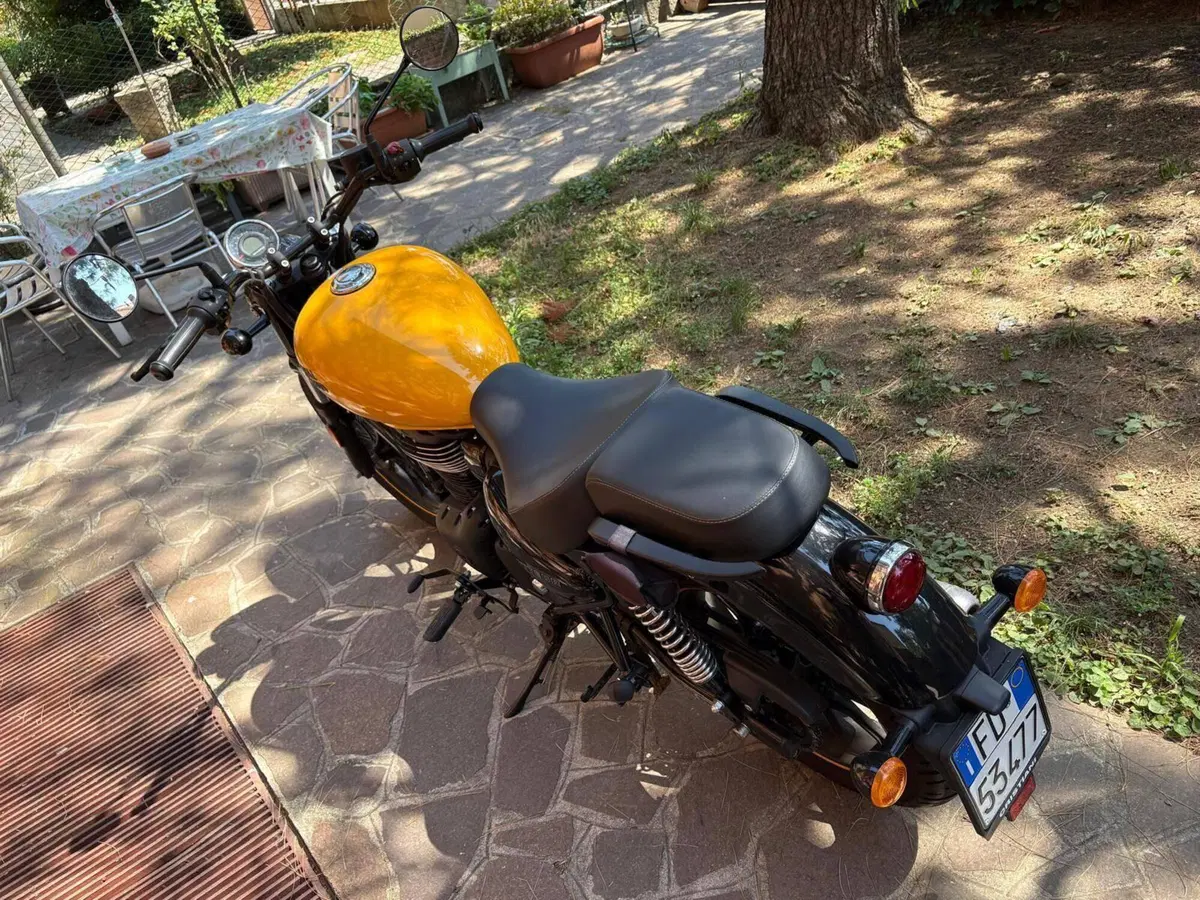 Royal Enfield Meteor 350 (2021 - 26) (4)