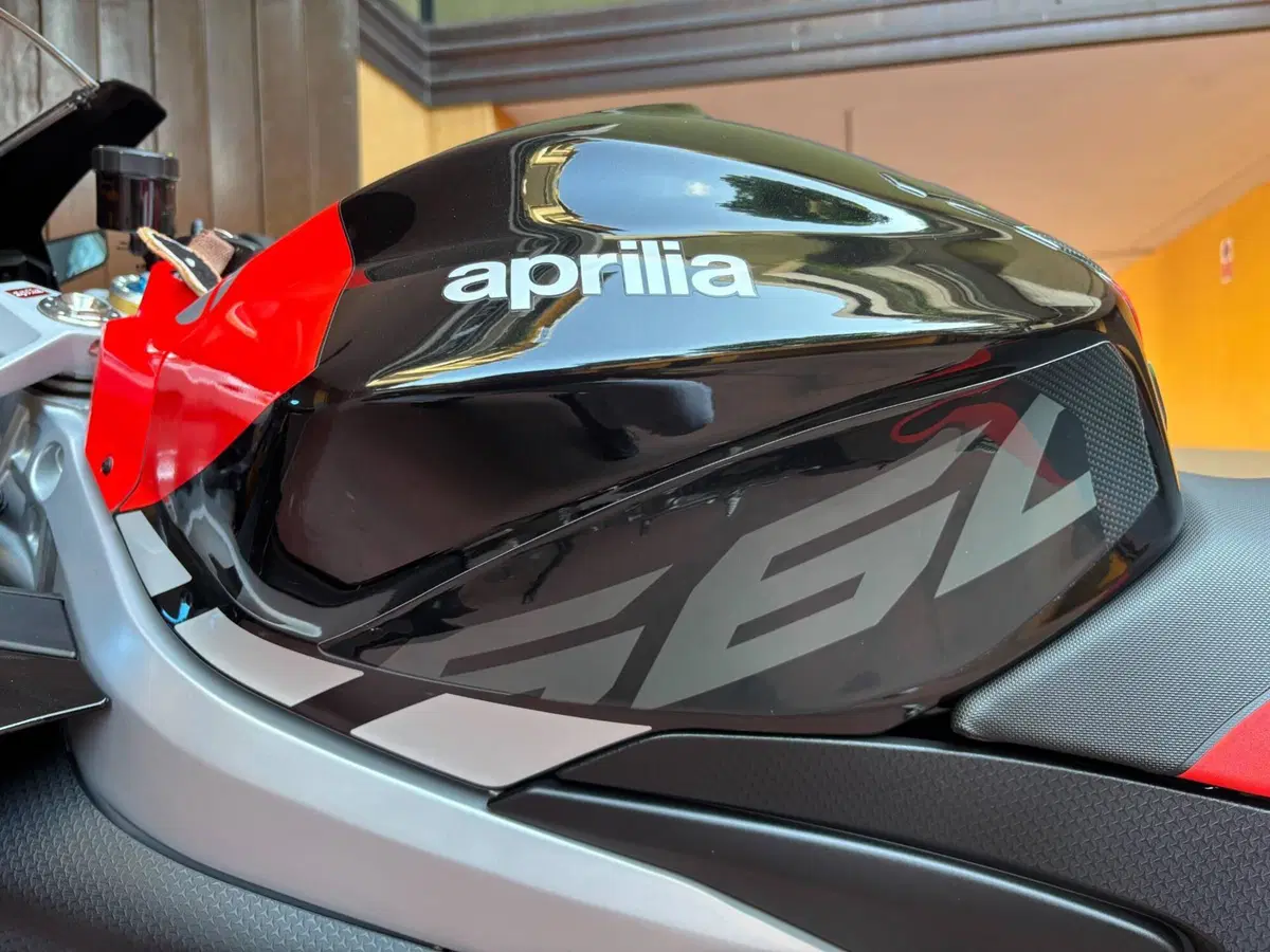 Aprilia RS 660 Factory (2025 - 26) (8)