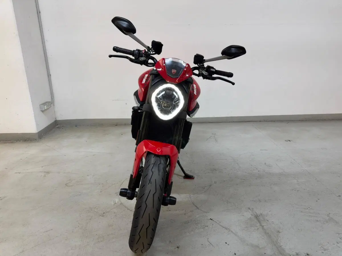 Ducati Monster 937 + (2021 - 25) (3)