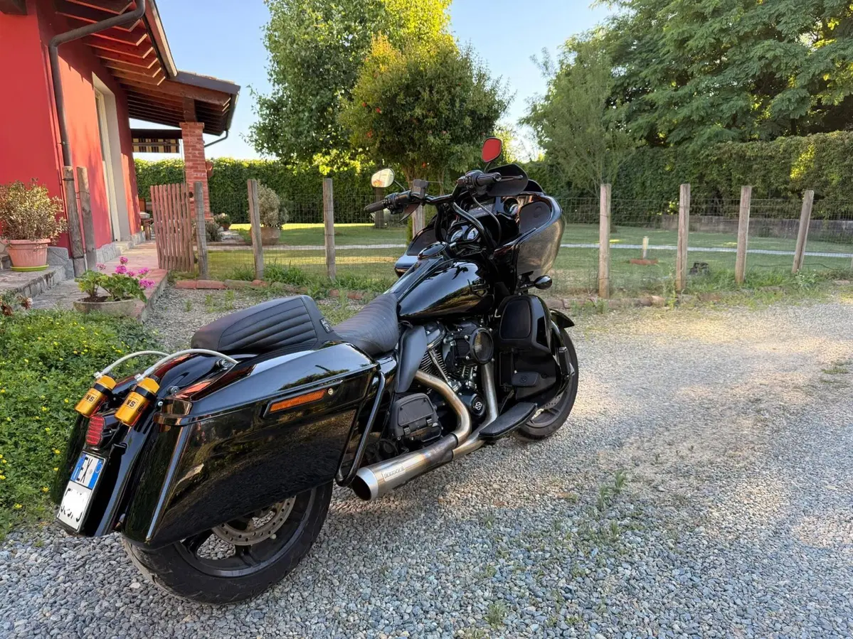 Harley-Davidson Road Glide Limited (2021 - 25) (6)
