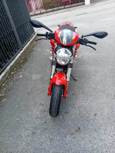 Ducati Monster 696 Plus (2007 - 14) usata