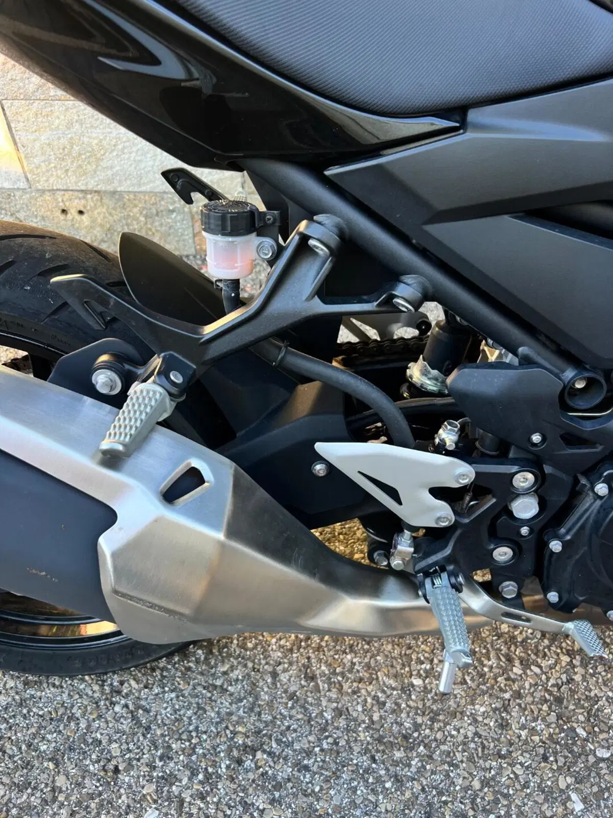Kawasaki Z 400 (2023) (14)